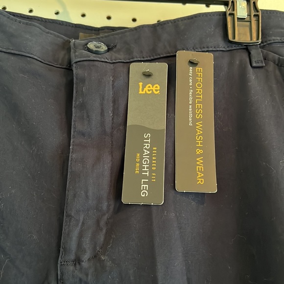 NWT Lee Effortless Wash & Wear Straight Leg Pant. Size 18 Medium. Imperial Blue. - Picture 3 of 16